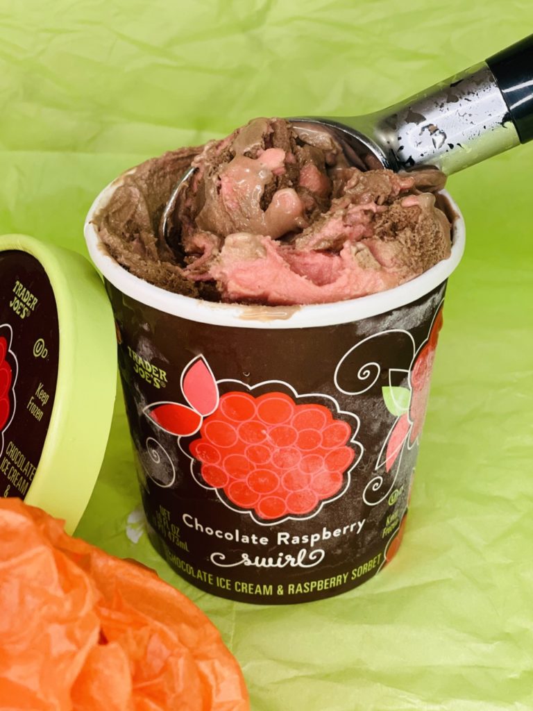 トレジョチョコレートラズベリーアイス